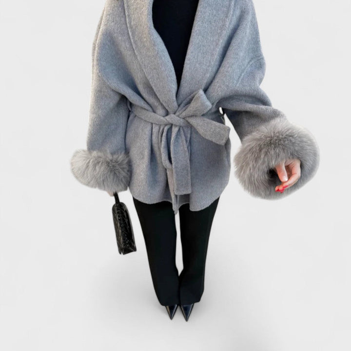 WOOLCAT™|CAPPOTTO ELEGANTE CON DETTAGLI IN PELLICCIA ECOLOGICA