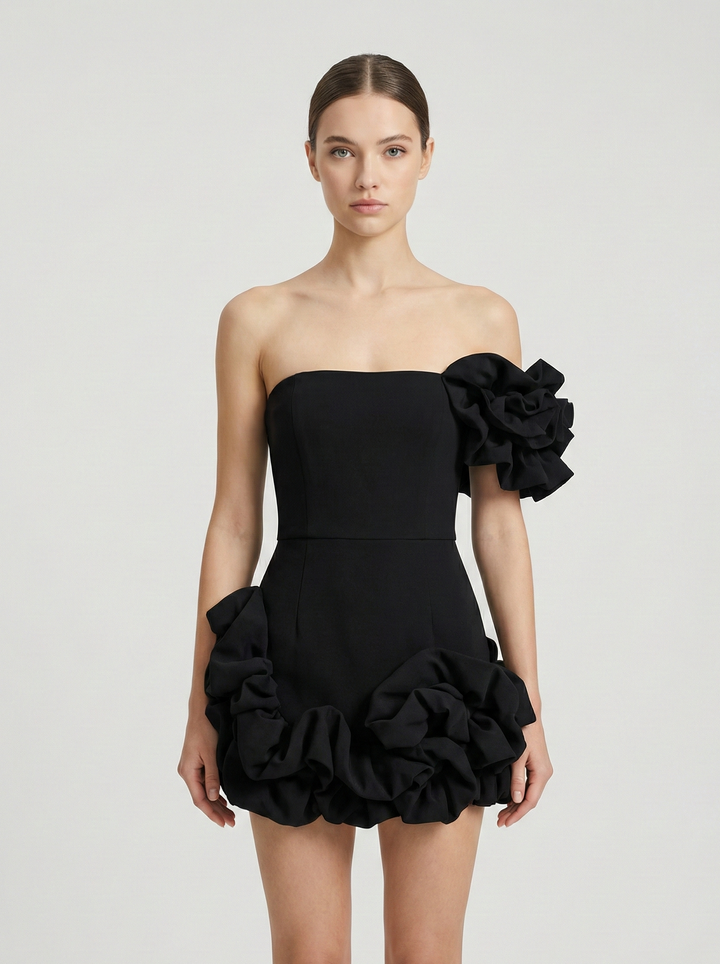 ALESSA™|VESTITO MINI STRAPLESS CON RUCHES SCULTOREE