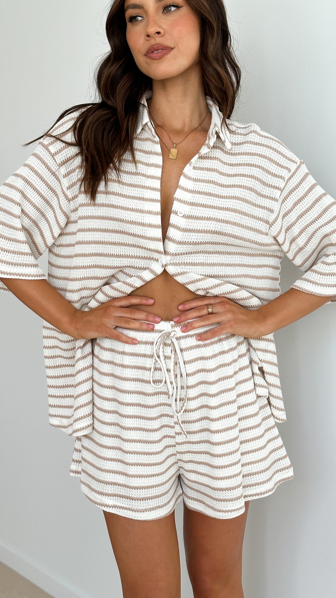 SARA™|SET CAMICIA E SHORTS A RIGHE