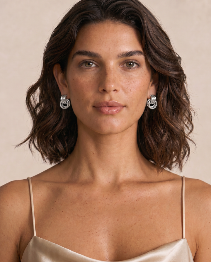 NELA™|ORECCHINI A NODO FILIGRANA IN OTTONE DORATO